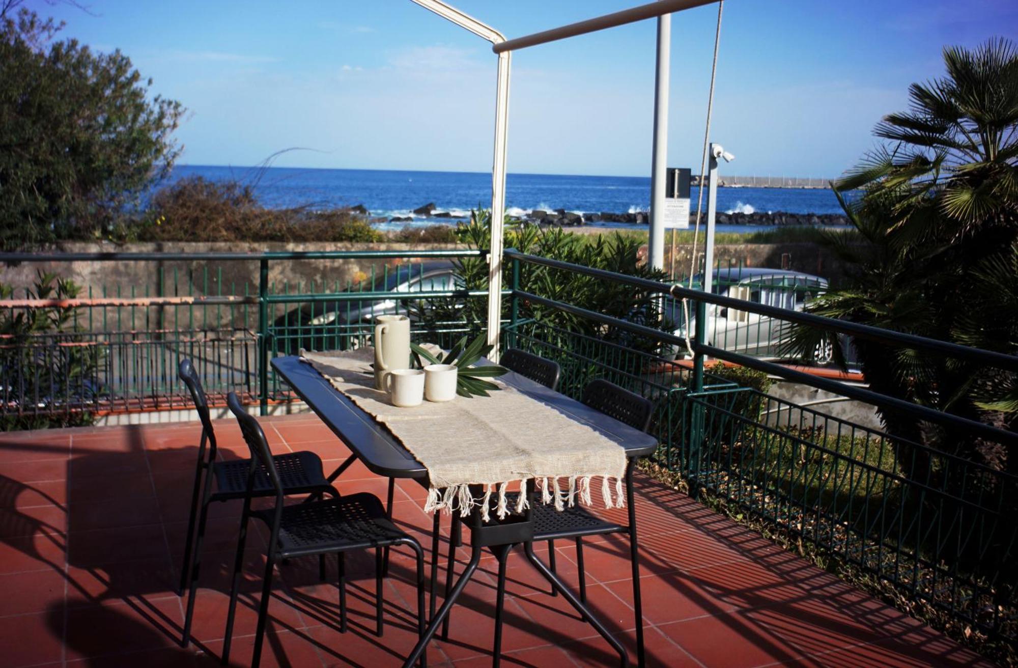 Ferienwohnung Al Giardino Sant'Anna Mascali Exterior foto