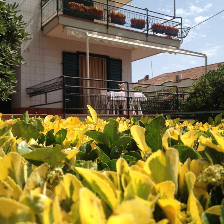 Ferienwohnung Al Giardino Sant'Anna Mascali Exterior foto